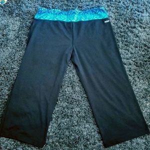 Black Yoga Capris